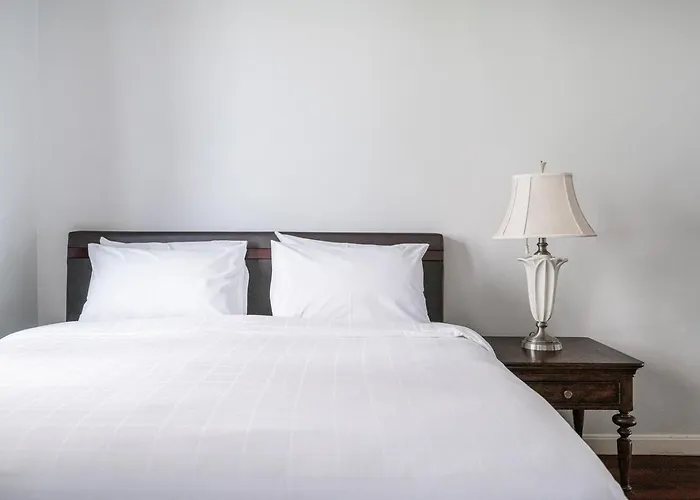 Miq_Home404/Asok Bts/Resort Pool/10Pax/1000Mbwifi