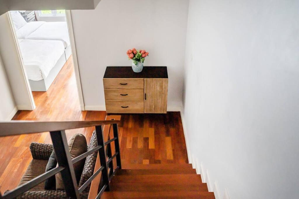 Miq_home404/asok Bts/resort Pool/10pax/1000mbwifi วิลล่า กรุงเทพมหานคร