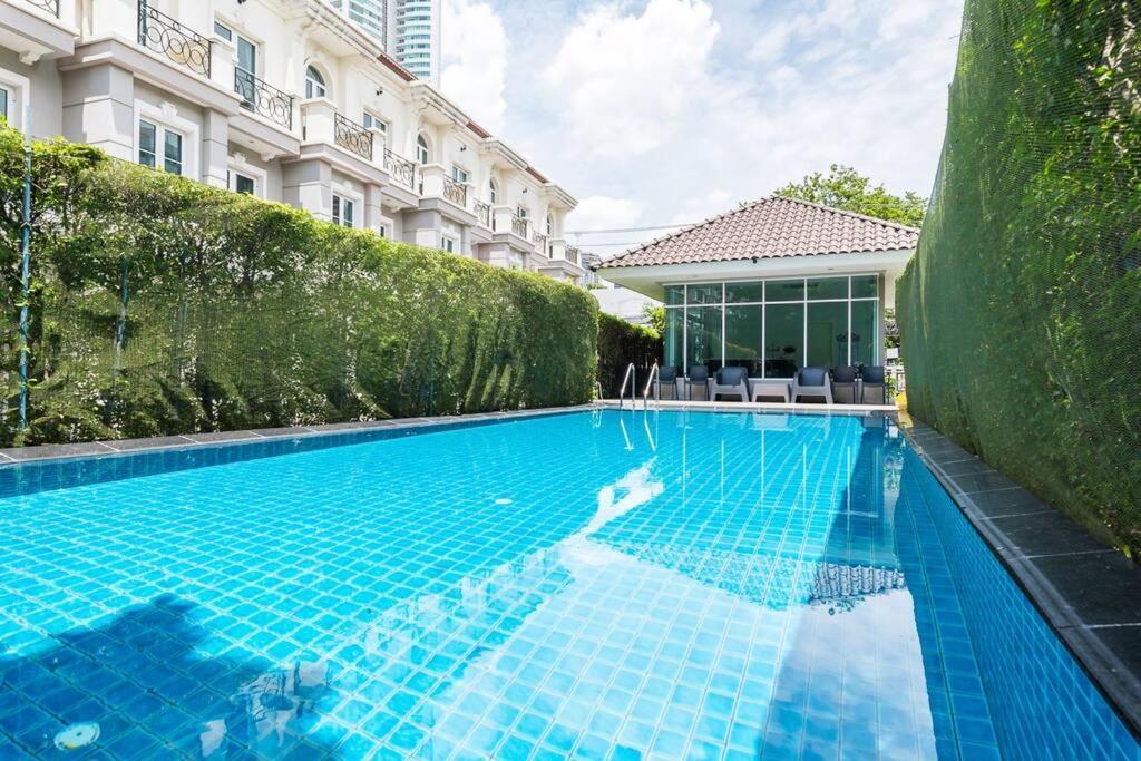 Miq_home404/asok Bts/resort Pool/10pax/1000mbwifi วิลล่า กรุงเทพมหานคร