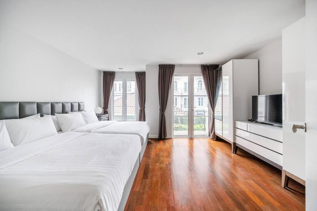 Miq_home404/asok Bts/resort Pool/10pax/1000mbwifi วิลล่า *