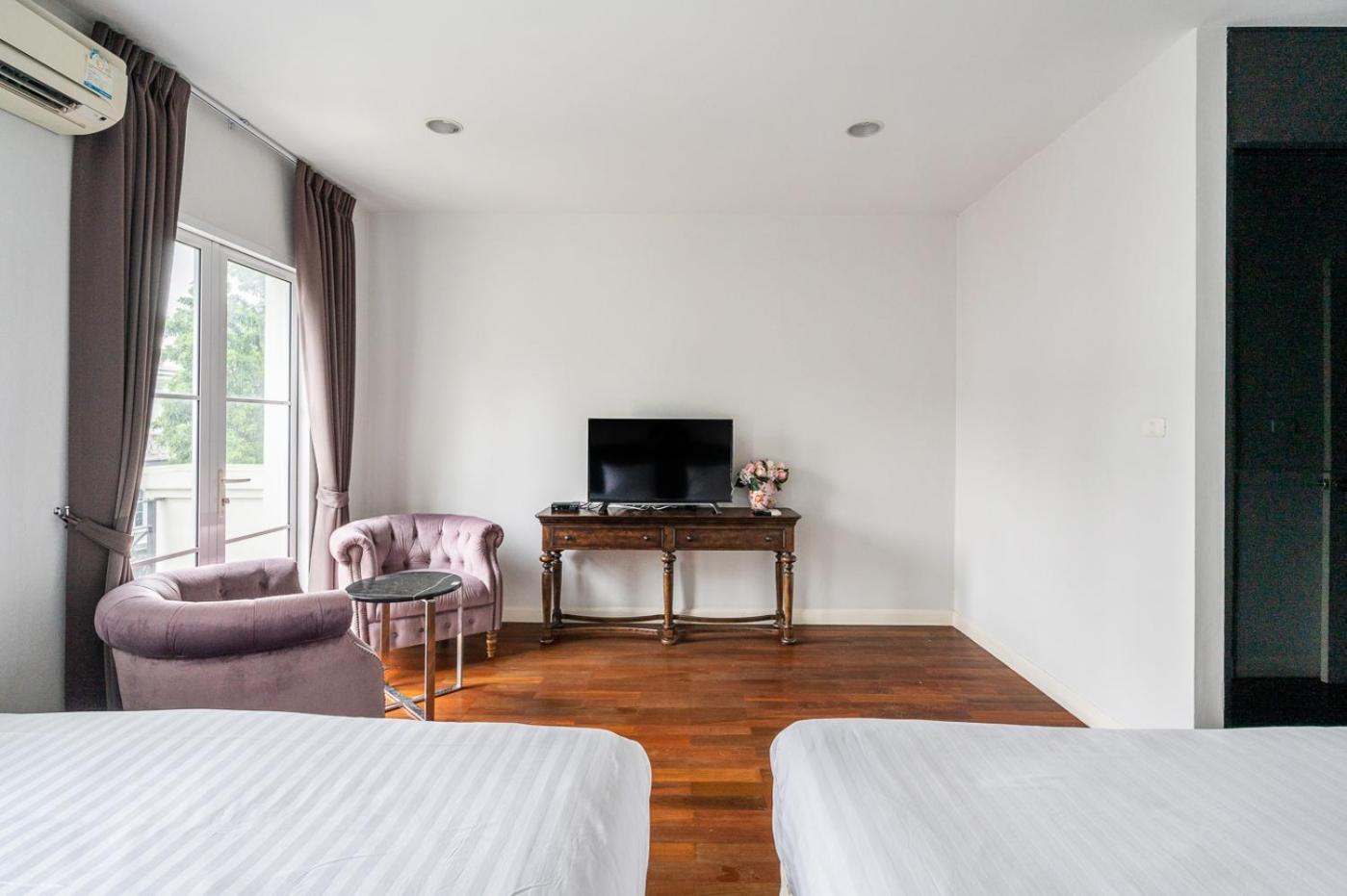 วิลล่า Miq_home404/asok Bts/resort Pool/10pax/1000mbwifi กรุงเทพมหานคร